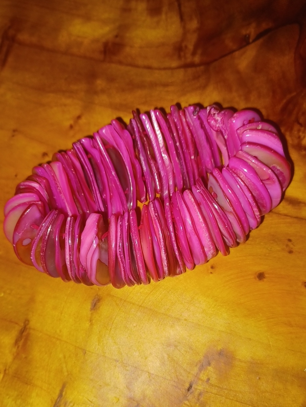 RARE VTG Y2K Hot Pink Capiz Shell Accordion Stretch Cuff Bangle Statement